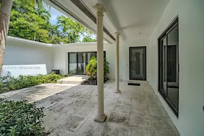 1825 Alamanda Dr, North Miami, FL 33181 - Photo 5