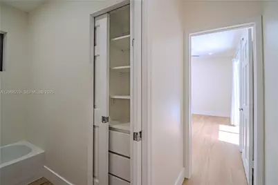1825 Alamanda Dr, North Miami, FL 33181 - Photo 25