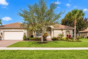 6918 SE Sleepy Hollow Ln, Stuart, FL 34997 - Photo 1