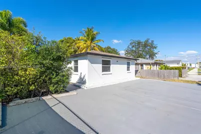 [Address not provided], Hallandale Beach, FL 33009 - Photo 3
