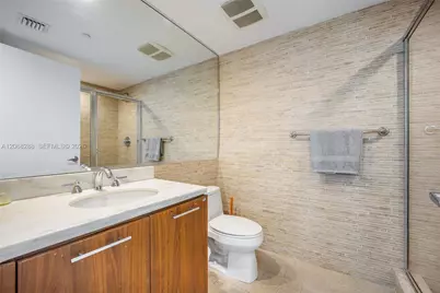 50 Biscayne Blvd #514, Miami, FL 33132 - Photo 9