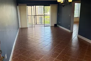 702 NW 87th Ave, Miami, FL 33172 - Photo 3