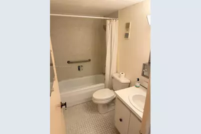 702 NW 87th Ave #213, Miami, FL 33172 - Photo 13