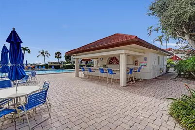 102 Half Moon Cir #C3, Hypoluxo, FL 33462 - Photo 7