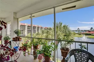 102 Half Moon Cir, Hypoluxo, FL 33462 - Photo 37