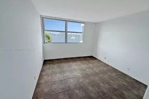 16546 NE 26th Ave, North Miami Beach, FL 33160 - Photo 7