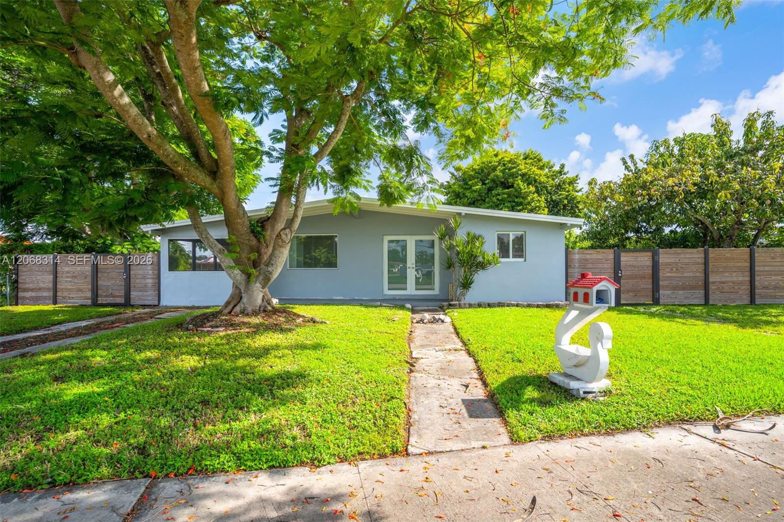 11445 SW 43rd Terrace - 11445 SW 43rd Terrace, Miami, FL 33165 Luxury Property | Jose Angel Pina