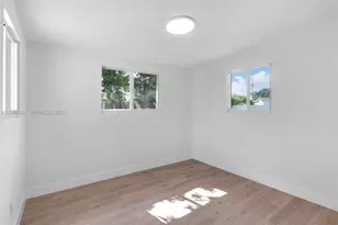 11445 SW 43rd Terrace, Miami, FL 33165 - Photo 5
