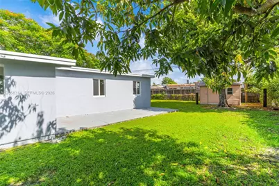 11445 SW 43rd Ter, Miami, FL 33165 - Photo 23