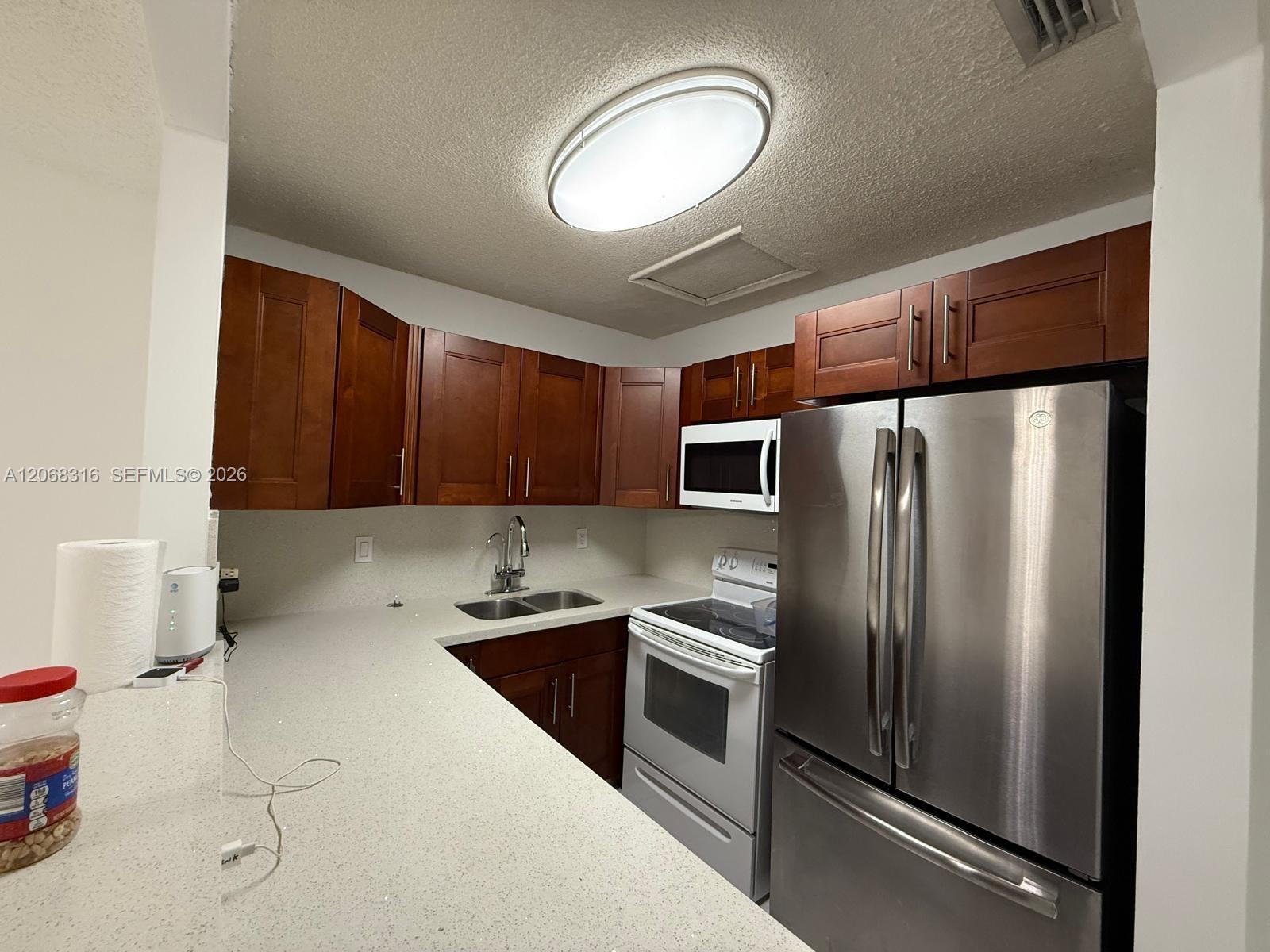 6540 W 26th Dr #24-60 - 6540 W 26th Dr #24-60, Hialeah, FL 33016 Luxury Property | Jose Angel Pina