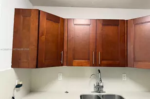 6540 W 26th Dr, Hialeah, FL 33016 - Photo 5