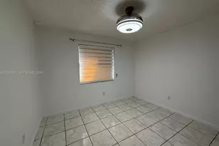 6540 W 26th Dr, Hialeah, FL 33016 - Photo 13