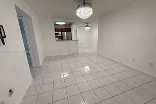6540 W 26th Dr, Hialeah, FL 33016 - Photo 7