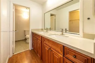 8555 NW 10th St, Plantation, FL 33322 - Photo 11