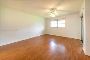 8555 NW 10th St, Plantation, FL 33322 - Photo 9