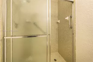 8555 NW 10th St, Plantation, FL 33322 - Photo 13