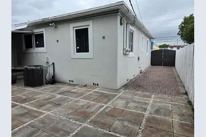 5810 SW 9th St, West Miami, FL 33144 - Photo 11