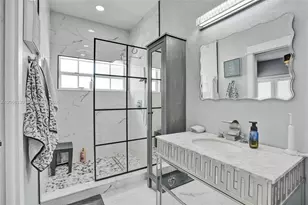 8816 NW 149th Terrace, Miami Lakes, FL 33018 - Photo 23