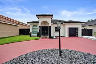8816 NW 149th Terrace, Miami Lakes, FL 33018 - Photo 1