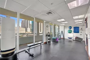 41 SE 5th St, Miami, FL 33131 - Photo 47