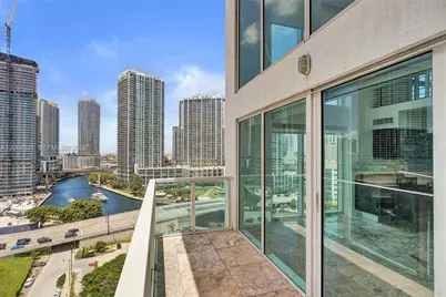 41 SE 5th St #1016, Miami, FL 33131 - Photo 11