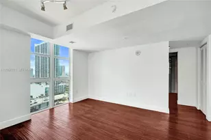 41 SE 5th St, Miami, FL 33131 - Photo 29