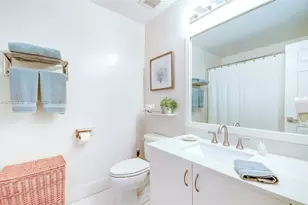 10237 NW 52nd Ln, Doral, FL 33178 - Photo 25