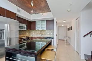 41 SE 5th St, Miami, FL 33131 - Photo 3