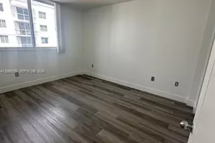 5091 NW 7th St, Miami, FL 33126 - Photo 15