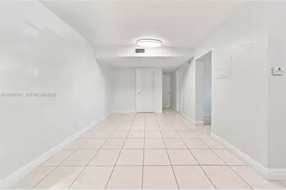 3180 W 3rd Ave, Hialeah, FL 33012 - Photo 45