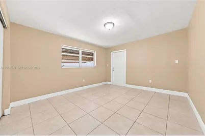3180 W 3rd Ave, Hialeah, FL 33012 - Photo 39