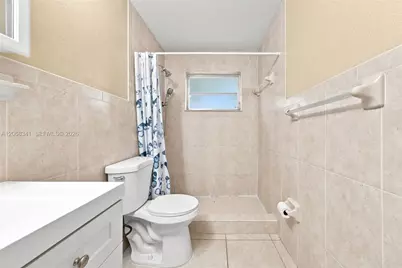 3180 W 3rd Ave, Hialeah, FL 33012 - Photo 23