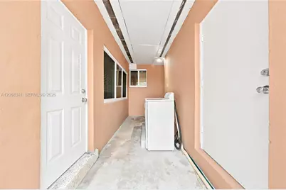 3180 W 3rd Ave, Hialeah, FL 33012 - Photo 55