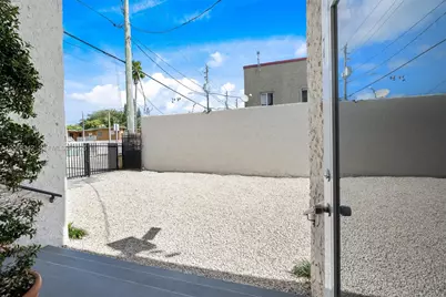 403 SW 12th Ave, Miami, FL 33130 - Photo 19