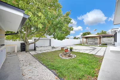 756 W 53rd St #0, Hialeah, FL 33012 - Photo 9