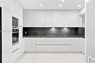 20302 NE 34th Ct, Aventura, FL 33180 - Photo 1