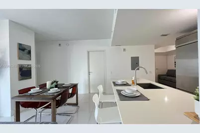 1300 Brickell Bay Dr #3400, Miami, FL 33131 - Photo 13