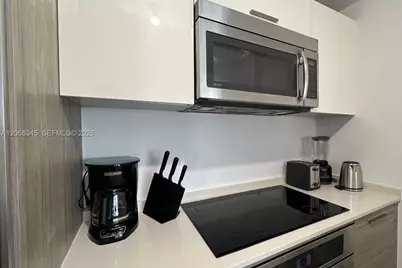 1300 Brickell Bay Dr #3400, Miami, FL 33131 - Photo 9