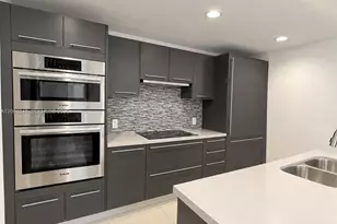 7875 NW 107th Ave, Doral, FL 33178 - Photo 7