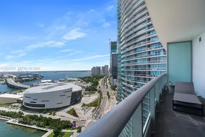 900 Biscayne Blvd #3103, Miami, FL 33132 - Photo 9