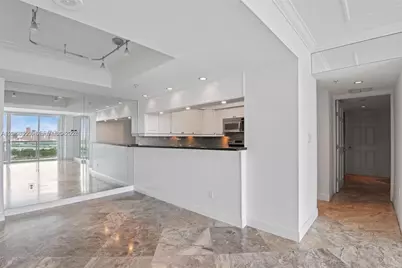 650 West Ave #2307, Miami Beach, FL 33139 - Photo 9