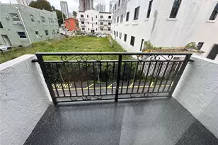 529 SW 4th St, Miami, FL 33130 - Photo 17