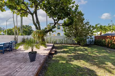 2250 SW 17th Ave, Miami, FL 33145 - Photo 17