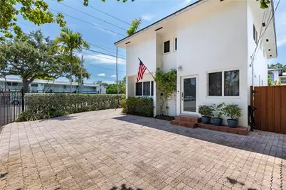 2250 SW 17th Ave, Miami, FL 33145 - Photo 25