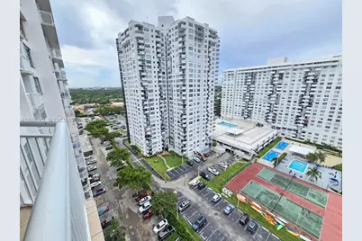 18081 Biscayne Blvd #1702, Aventura, FL 33160 - Photo 17