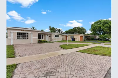 4545 NW 39th St, Lauderdale Lakes, FL 33319 - Photo 3