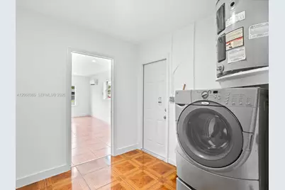 4545 NW 39th St, Lauderdale Lakes, FL 33319 - Photo 23
