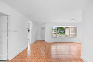4545 NW 39th St, Lauderdale Lakes, FL 33319 - Photo 11