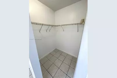 5274 W 25th Ln #206, Hialeah, FL 33016 - Photo 13