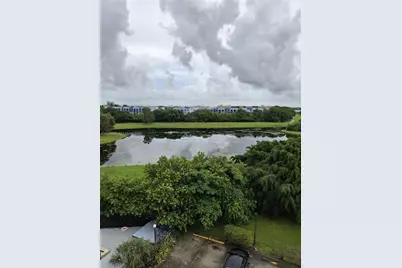 9682 Fontainebleau Blvd #603, Miami, FL 33172 - Photo 13